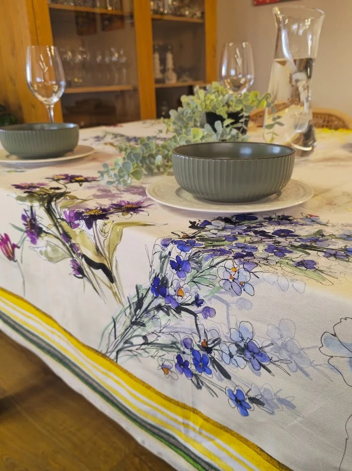 מפת שולחן מודפסת דגם בוקה פרחים