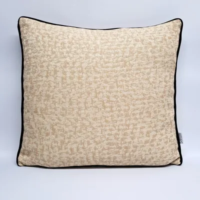 כרית נוי פומפי קדר חום 50*50