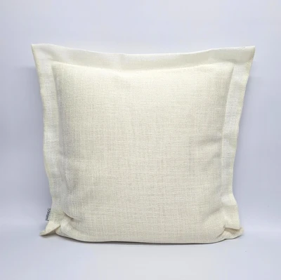 כרית נוי פשתן סוואג' מרובעת גוון שמנת