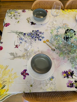 מפת שולחן מודפסת דגם בוקה פרחים